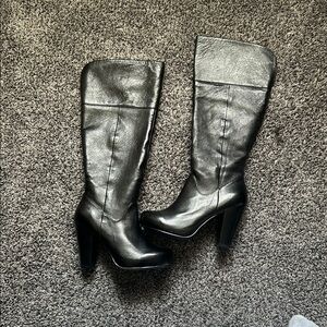 Elegant Black Knee-High Women's Boots